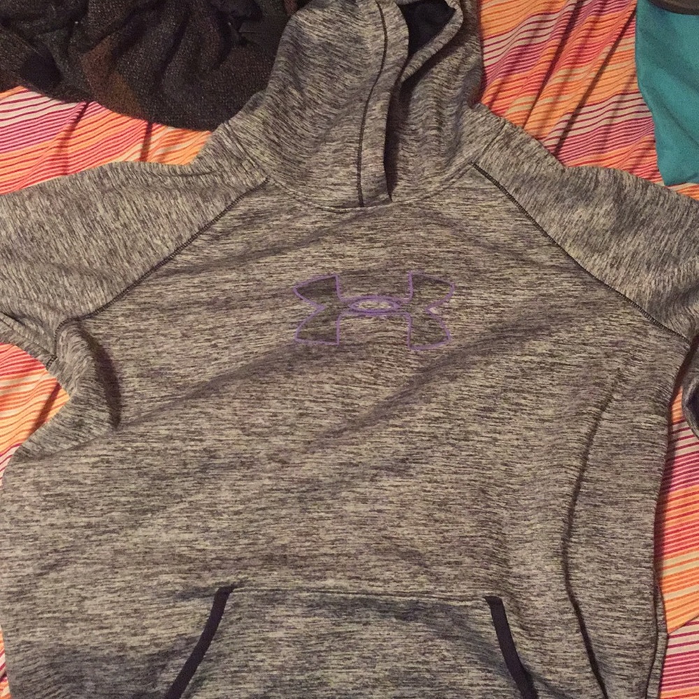 Under armour hoodies with thumb holes